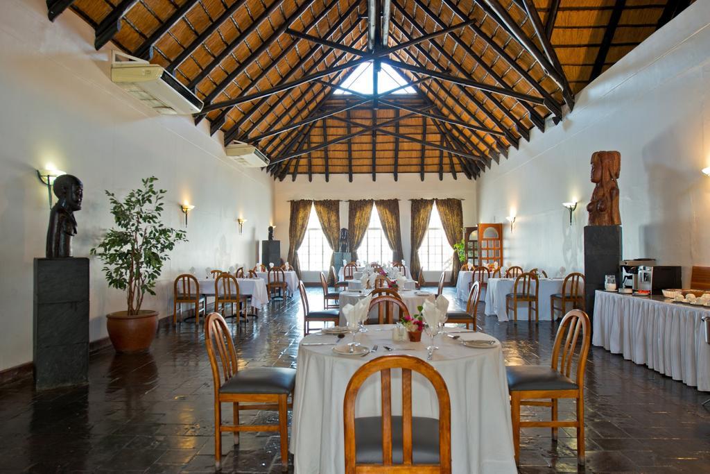 Hotel Oshakati Country Exteriér fotografie